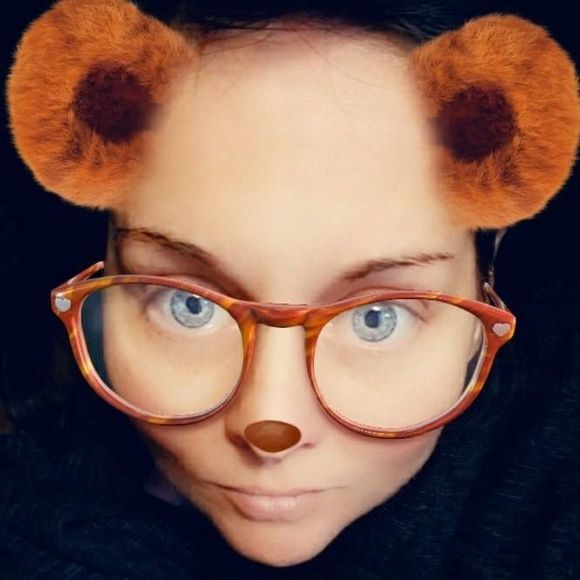 Meet your Posher, Lori - Picture 1 of 1